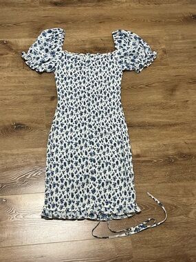 Women's Blue Floral Puff-Sleeve Smocked Dress